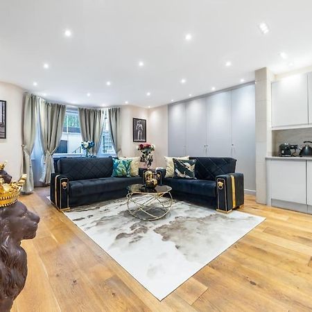 2 Bed / 2 Bath Versace Apartment In Knightsbridge Londen Buitenkant foto