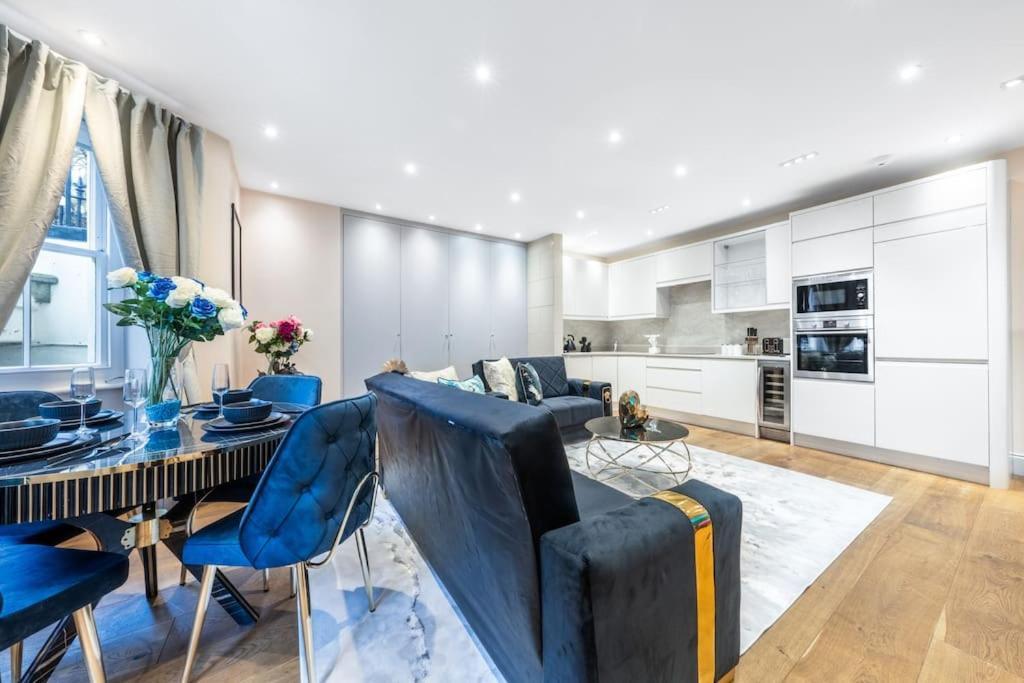 2 Bed / 2 Bath Versace Apartment In Knightsbridge Londen Buitenkant foto